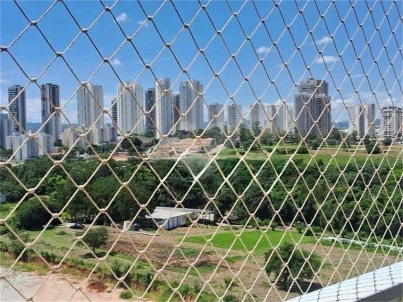 Apartamento à venda com 3 quartos, sendo 1 suíte, em Parque Campolim, Sorocaba, SP