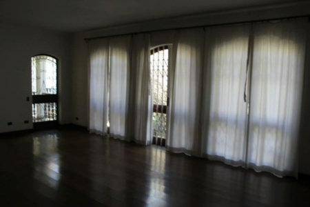 Casa Térrea à venda ou para alugar com 6 suítes em Vila Tramontano, São Paulo, SP