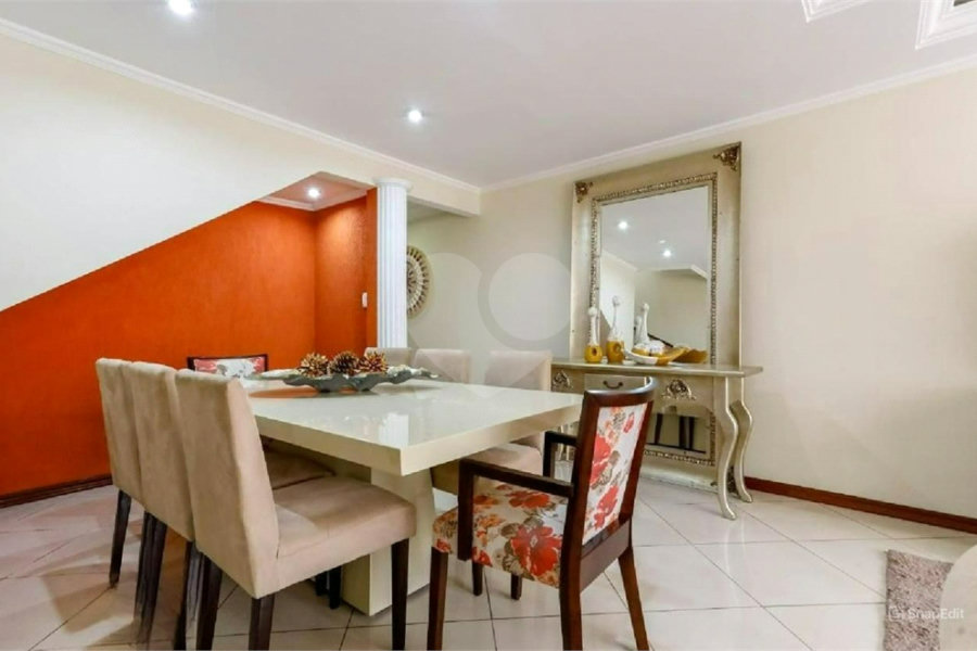 Sobrado à venda com 3 quartos, sendo 1 suíte, em Horto, São Paulo, SP