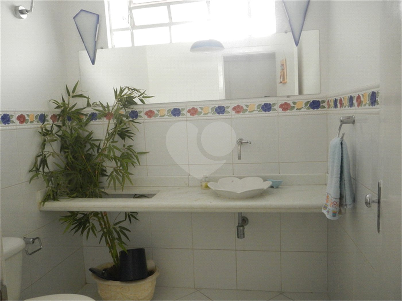 Casa à venda com 3 quartos, sendo 1 suíte, em Vila Brasílio Machado, São Paulo, SP