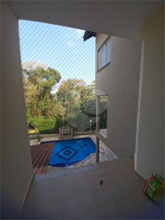 Sobrado à venda com 3 quartos, sendo 2 suítes, em Aruã, Mogi das Cruzes, SP