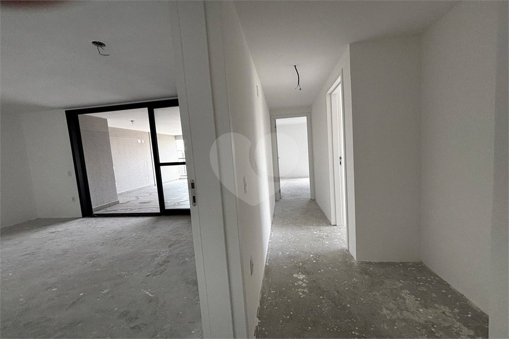 Apartamento à venda com 3 suítes em Vila Romana, São Paulo, SP