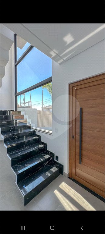Casa à venda com 3 suítes no condomínio Shamballa 3, Atibaia - SP