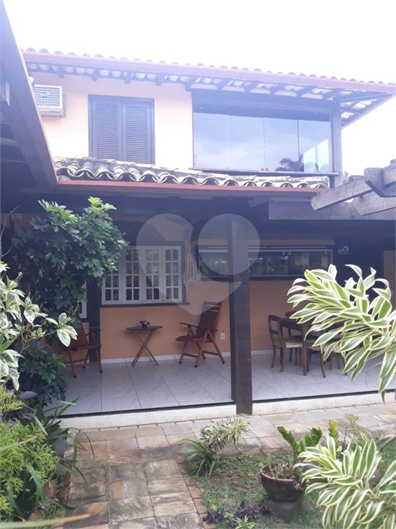 Casa em condomínio à venda com 2 quartos, sendo 1 suíte,  em Portal da Ferradura, Armação dos Búzios, RJ