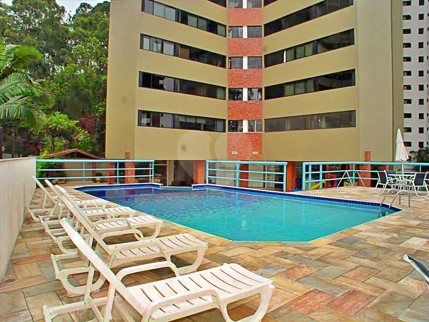 Apartamento à venda com 3 quartos, sendo 1 suíte,  em Jardim Parque Morumbi, São Paulo, SP