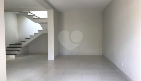Sobrado à venda com 3 quartos, sendo 1 suíte,  em Jardim Chapadão, Campinas, SP