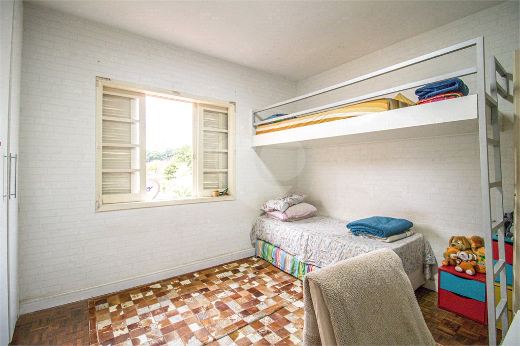 Sobrado à venda com 3 quartos, sendo 1 suíte, em Chácara Monte Alegre, São Paulo, SP
