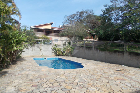 Casa Térrea à venda com 3 quartos, sendo 1 suíte, em Mirante do Cachoeira, Piracaia, SP