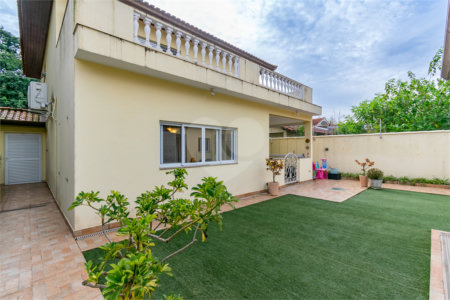 Casa à venda com 3 quartos, sendo 1 suíte,  em Vila Cordeiro, São Paulo, SP