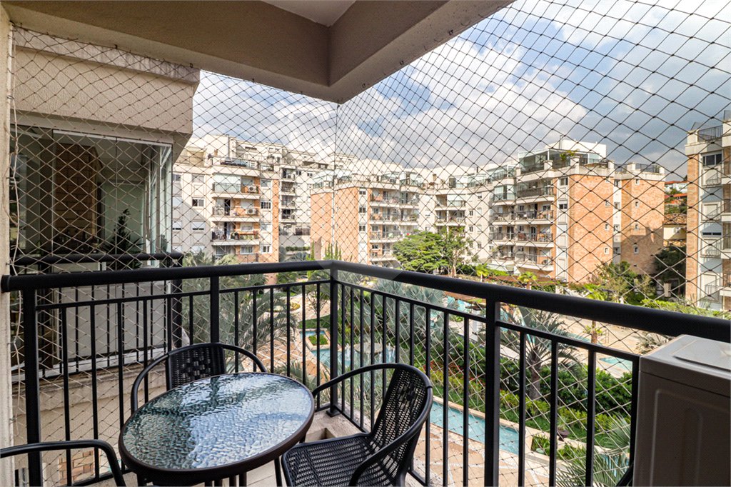 Apartamento à venda com 2 quartos, sendo 1 suíte,  em MORUMBI, São Paulo, SP