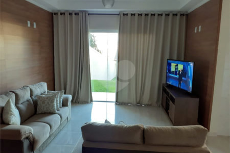 Sobrado à venda com 3 quartos, sendo 1 suíte,  em Jardim Paulista, Atibaia, SP