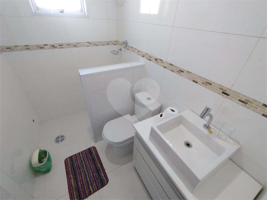 Sobrado à venda com 3 quartos em Vila Paulo Silas, São Paulo, SP