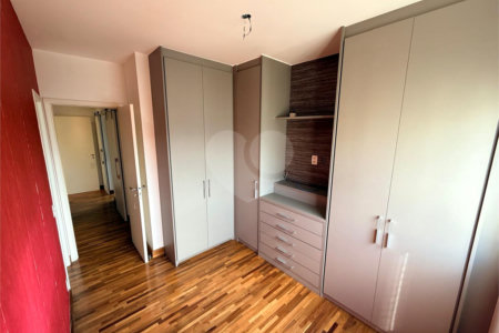 Apartamento à venda com 3 suítes em Vila Andrade, São Paulo, SP