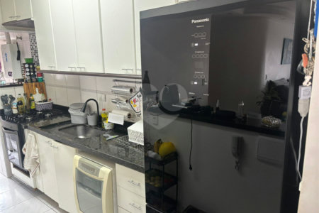 Apartamento à venda com 3 quartos, sendo 1 suíte,  em Vila Gustavo, São Paulo, SP