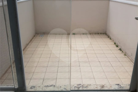 Sobrado à venda com 3 quartos, sendo 1 suíte, em Vila Suissa, Mogi das Cruzes, SP