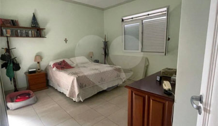 Casa à venda com 5 quartos, sendo 4 suítes,  em Vila Oliveira, Mogi das Cruzes, SP
