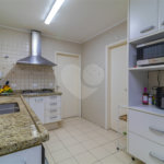 Casa à venda com 4 suítes no condomínio Vila das Acacias, São Paulo - SP