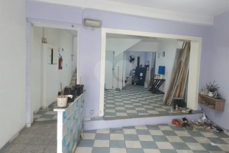 Sobrado à venda com 3 quartos em Vila Gustavo, São Paulo, SP