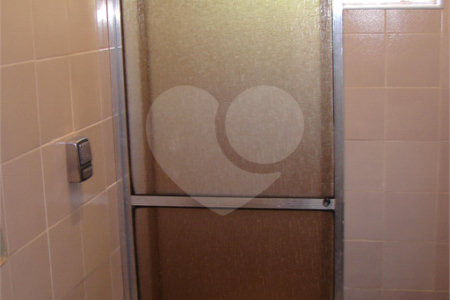 Casa à venda com 3 quartos, sendo 1 suíte, no condomínio Estância Marambaia, Vinhedo - SP