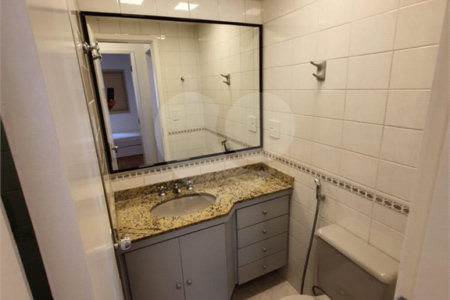 Apartamento à venda com 2 quartos em Vila Uberabinha, São Paulo, SP