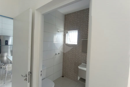 Casa à venda com 3 quartos, sendo 1 suíte,  em Residencial Lago dos Ipês, Itapetininga, SP