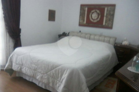 Casa Térrea à venda com 4 quartos, sendo 2 suítes, em Vila Mazzei, São Paulo, SP