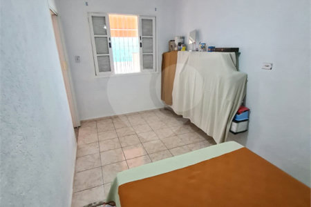 Casa à venda com 6 quartos em Vila dos Remédios, São Paulo, SP