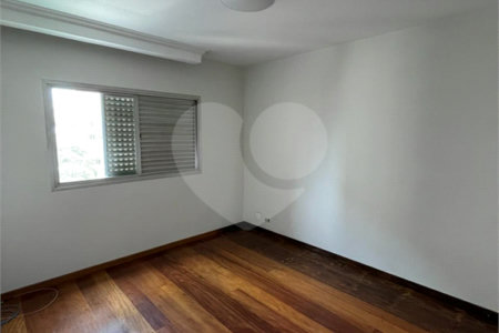 Apartamento à venda com 3 suítes em Aclimação, São Paulo, SP