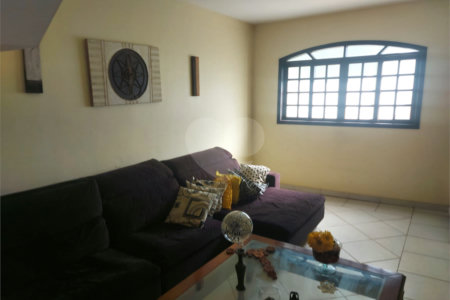 Casa à venda com 4 quartos, sendo 1 suíte, no condomínio River Plate, Rio de Janeiro - RJ