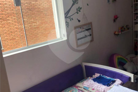 Casa à venda com 8 quartos, sendo 4 suítes, em Jardim Leonor, São Paulo, SP