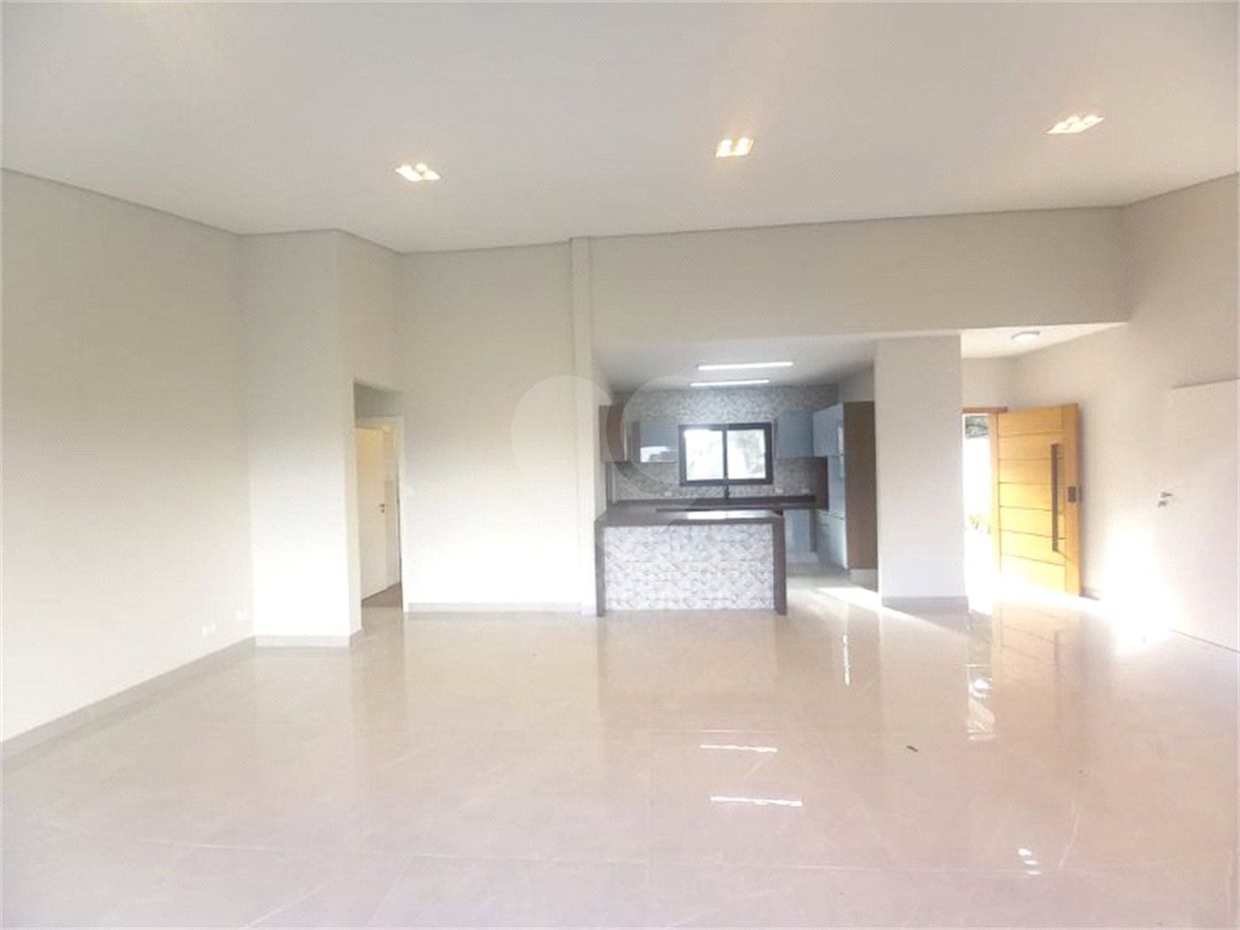 Casa à venda com 4 suítes no condomínio Estância Marambaia, Vinhedo - SP