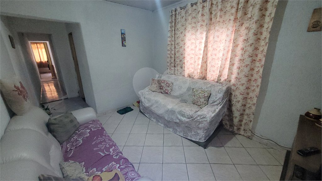 Casa à venda com 4 quartos, sendo 1 suíte, em Jardim Japão, São Paulo, SP
