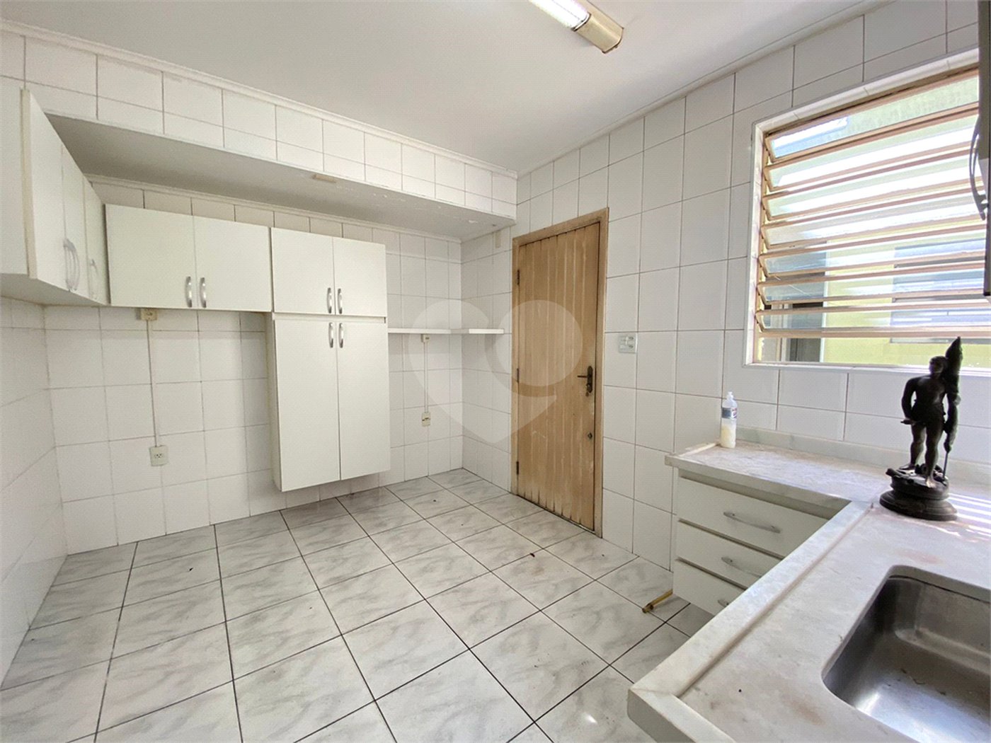 Casa à venda com 3 quartos, sendo 1 suíte, em Planalto Paulista, São Paulo, SP