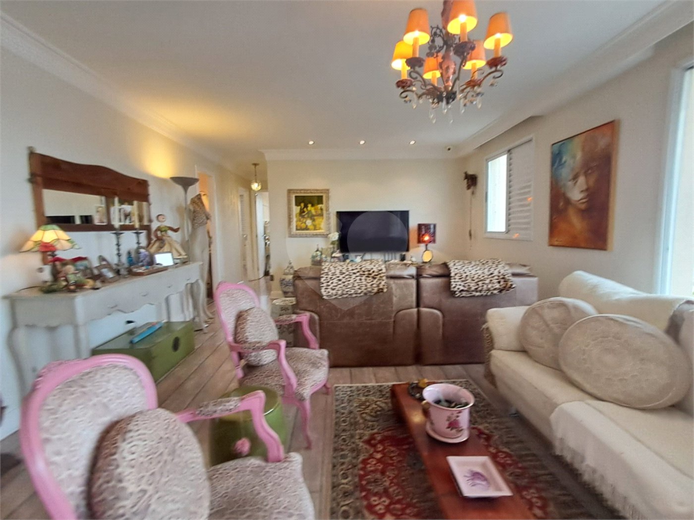 Apartamento à venda com 2 suítes em Vila Romana, São Paulo, SP
