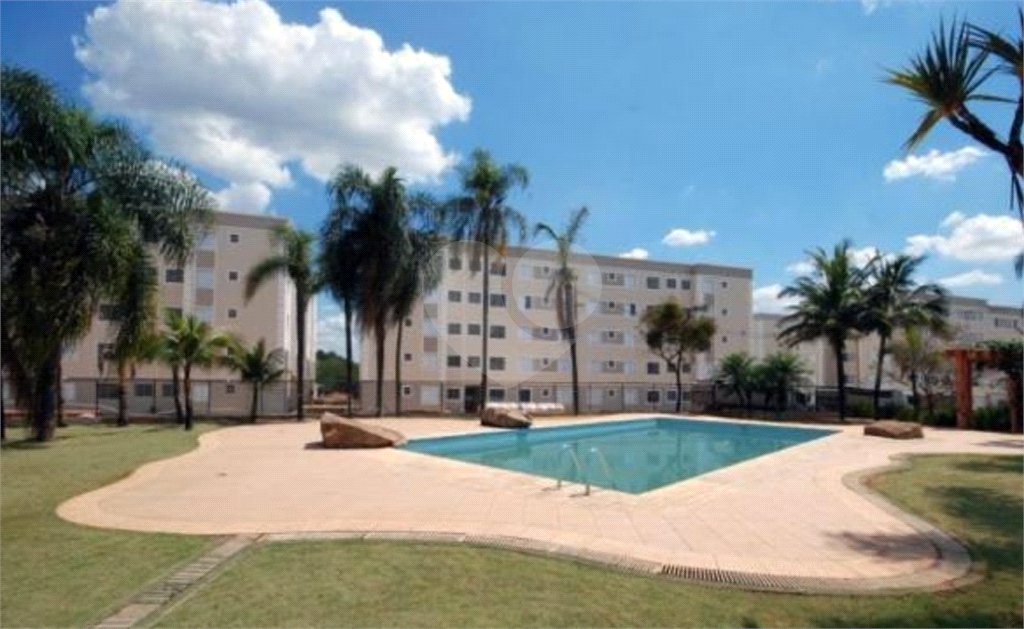 Apartamento à venda com 2 quartos em Vossoroca, Votorantim, SP