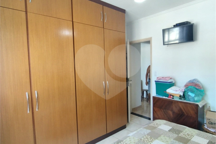 Apartamento à venda com 2 quartos, sendo 1 suíte, em Campo Aviação, Praia Grande, SP