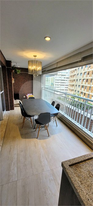 Apartamento à venda com 3 quartos, sendo 1 suíte, no Centro, São Bernardo do Campo, SP