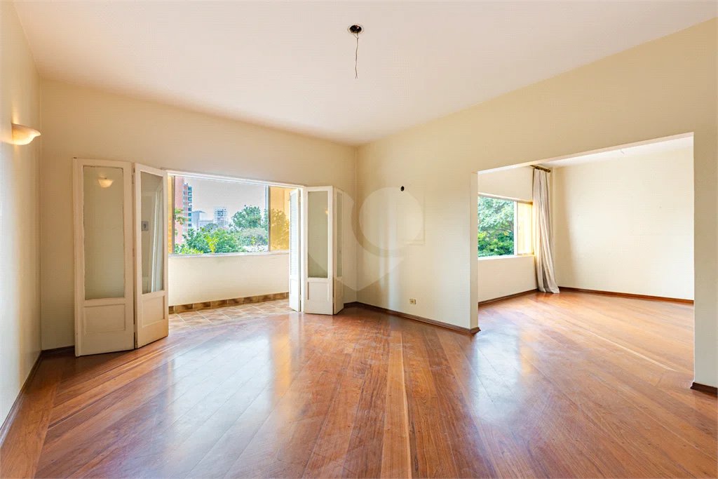 Apartamento amplo - perto do metrô Higienópolis-Mackenzie