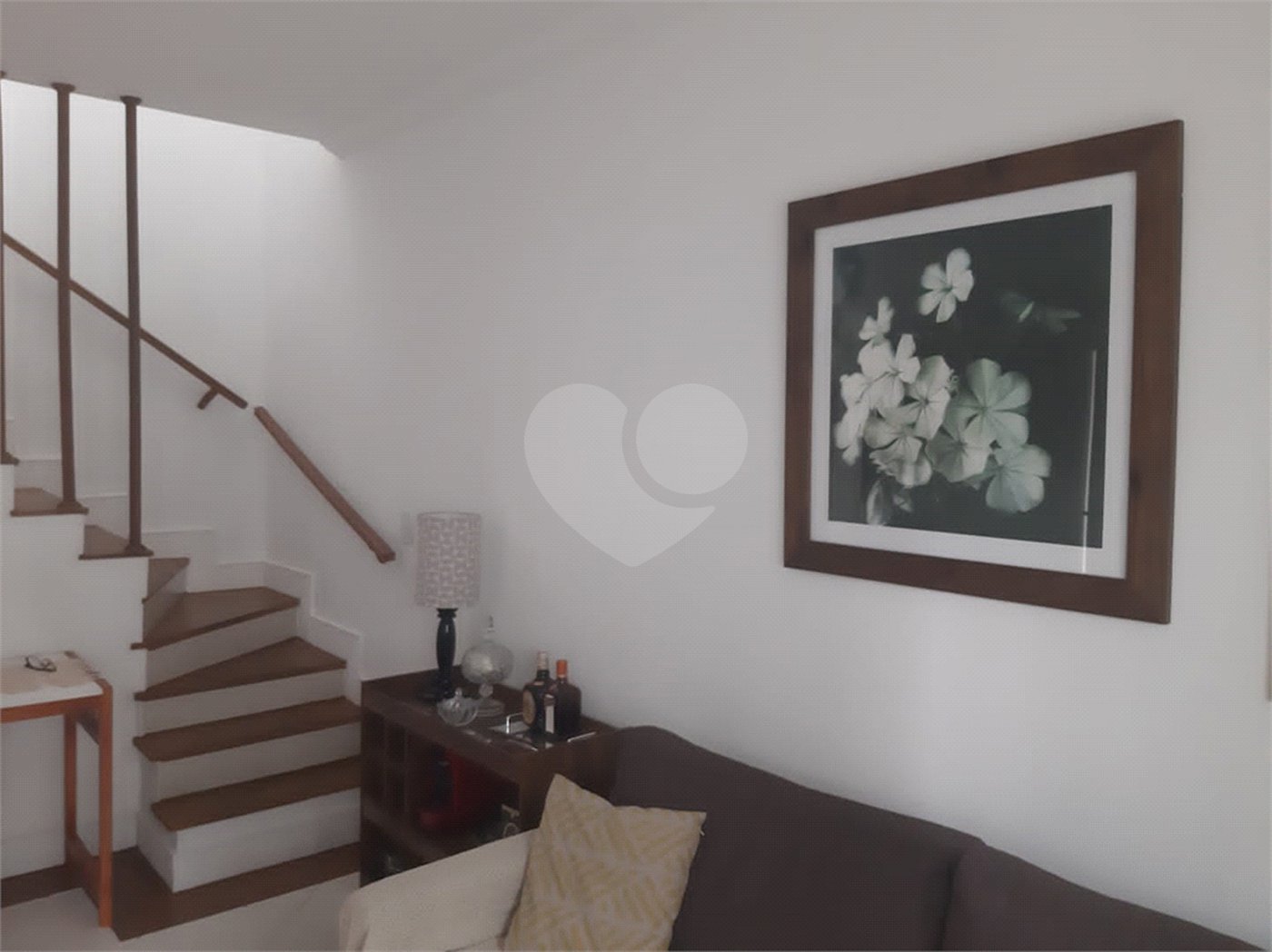 Casa à venda com 2 quartos, sendo 1 suíte, no condomínio Residencial Vila da Serra, São Paulo - SP