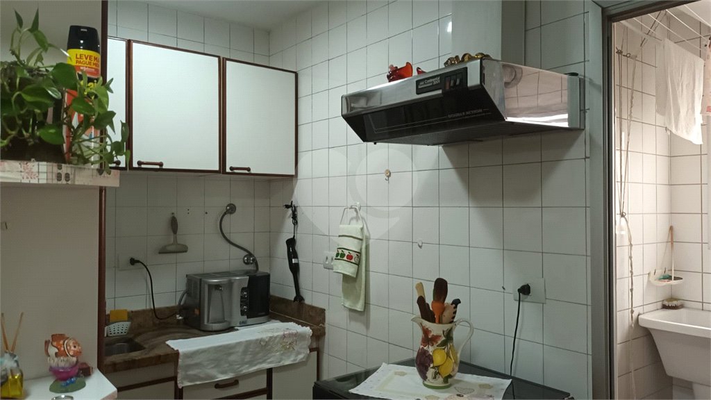 Apartamento à venda com 3 quartos, sendo 1 suíte, em Vila Mariana, São Paulo, SP