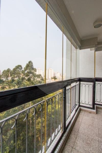 Apartamento à venda com 4 suítes em Jardim Marajoara, São Paulo, SP