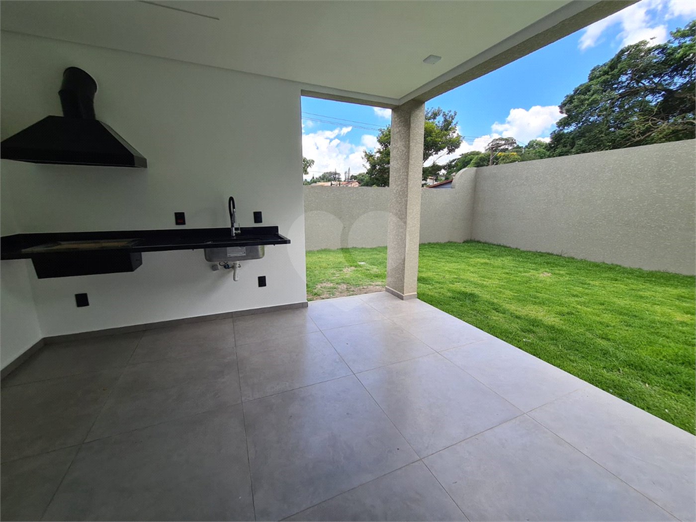 Casa em condomínio à venda com 3 suítes em Vila Santista, Atibaia, SP