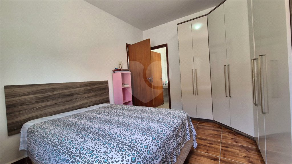 Casa à venda com 5 quartos, sendo 4 suítes, no condomínio Terras de Lucas, Sorocaba - SP