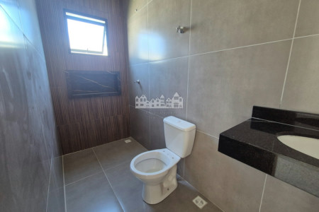 Casa térrea à venda com 3 quartos, sendo 1 suíte, em Vila Bonsai, Atibaia - SP