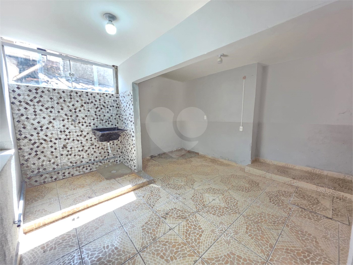Sobrado à venda com 4 quartos, sendo 1 suíte,  em Rio Pequeno, São Paulo, SP