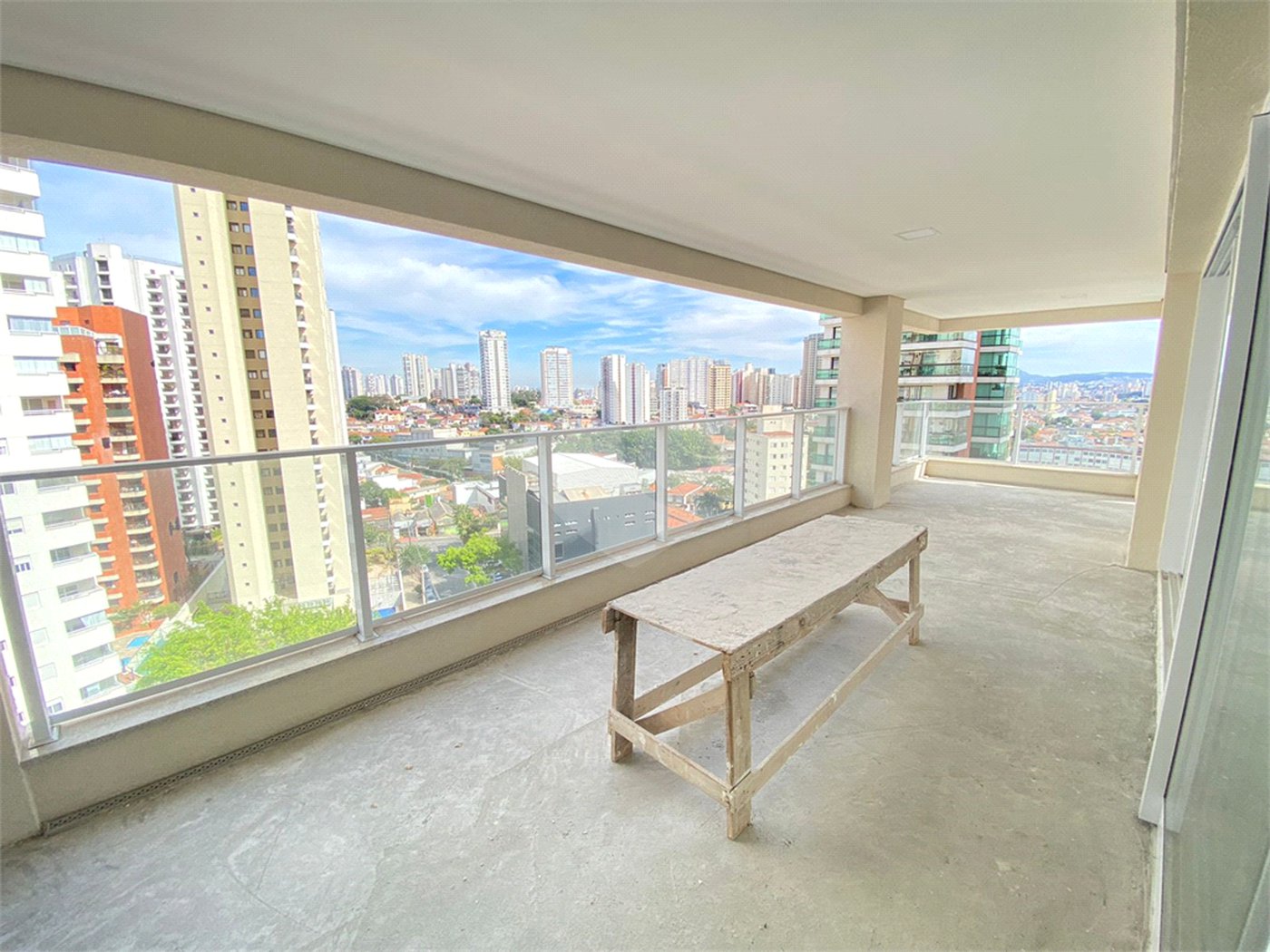 Apartamento à venda com 4 suítes em Santana, São Paulo, SP