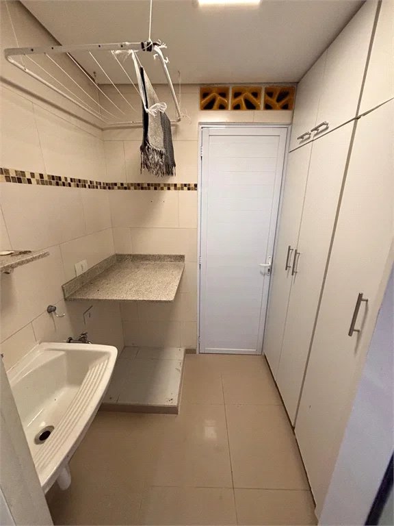 Casa de Vila à venda com 3 quartos, sendo 1 suíte, no condomínio Ministro Luiz Gallotti, São Paulo - SP