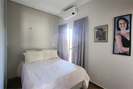 Casa à venda com 3 quartos, sendo 2 suítes, em Residencial Village Damha, Araraquara, SP