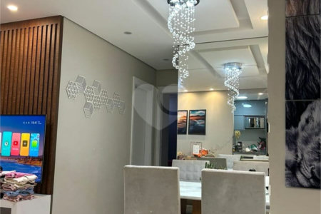 Apartamento à venda com 2 quartos, sendo 1 suíte,  em Continental, Osasco, SP