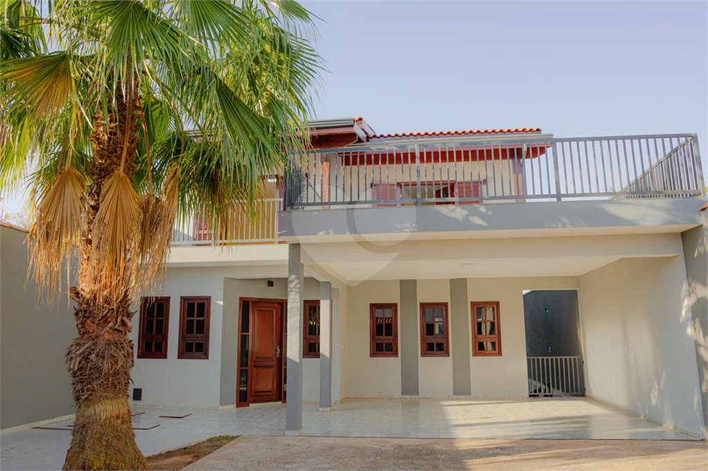 Casa à venda com 4 quartos, sendo 1 suíte, em Jardim Planalto, Salto, SP
